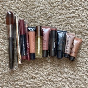 Ulta Beauty sample size makeup set
